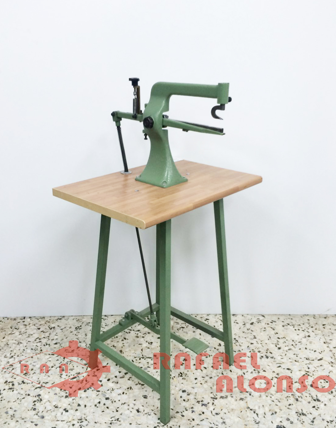 Mesa para máquina de coser - - 3D Warehouse