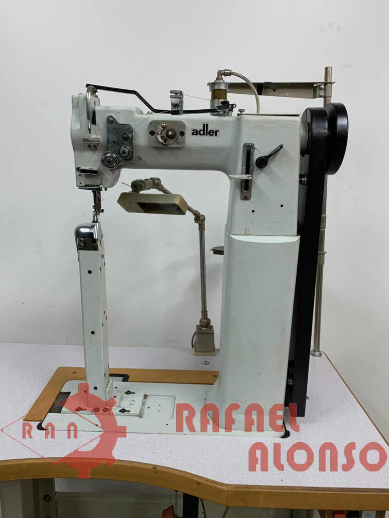 Ref 1291 Máquina coser triple arrastre columna alta ADLER 069 373